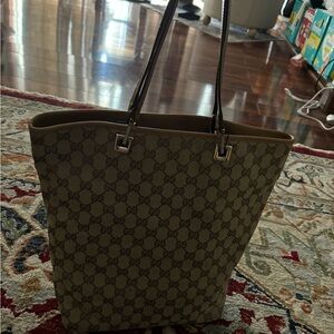 Gucci purse
